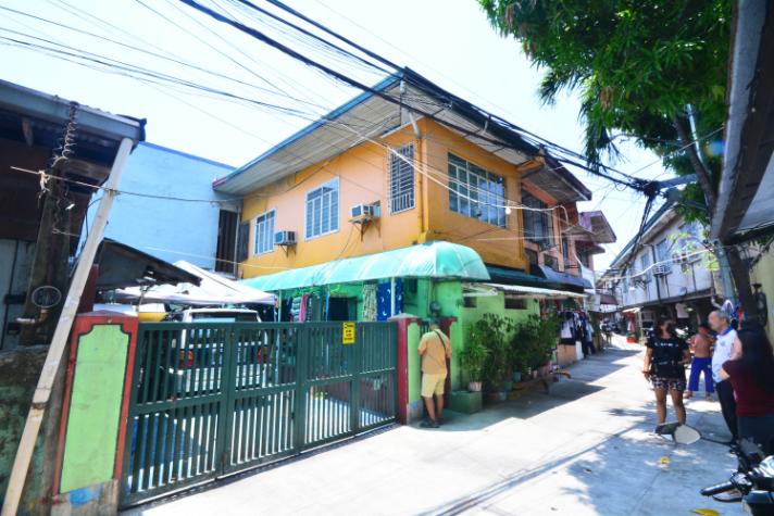 Residential Building for Sale in Singalong Manila